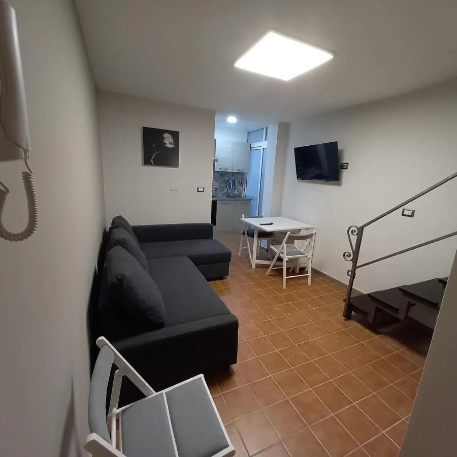 קטאניה Etna Home בית נופש